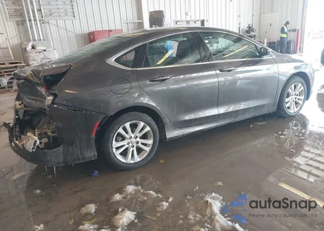 2017 Chrysler 200 Touring z USA, uszkodzony, nr VIN 1C3CCCFB1HN507703